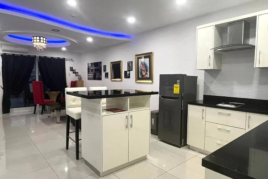 Kandi Palace 9 Floor, 1Br! Housekeeping, Netflix! Angeles