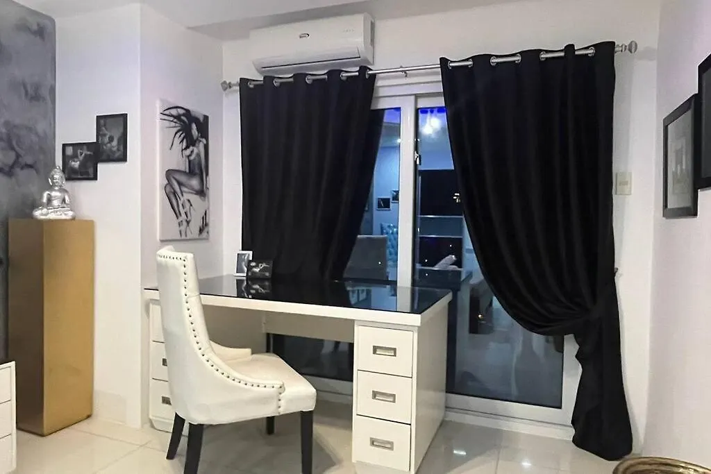 Kandi Palace 9 Floor, 1Br! Housekeeping, Netflix! Angeles