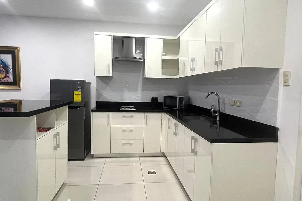 Apartman Sheryll Escapes - Kandi Palace 9 Floor, 1Br! Housekeeping, Netflix! Angeles Fülöp-szigetek